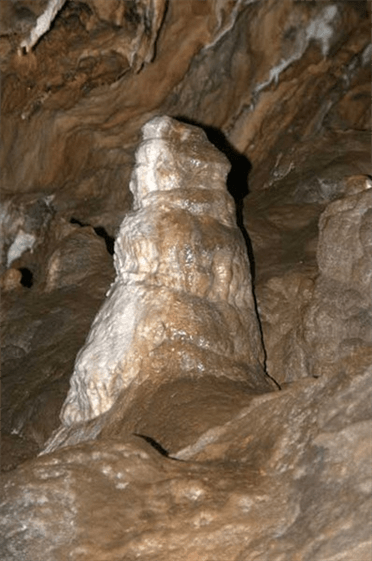 Σπήλαιο Καταφύκι Κύθνου, απο το εσωτερικό του σπηλαίου.